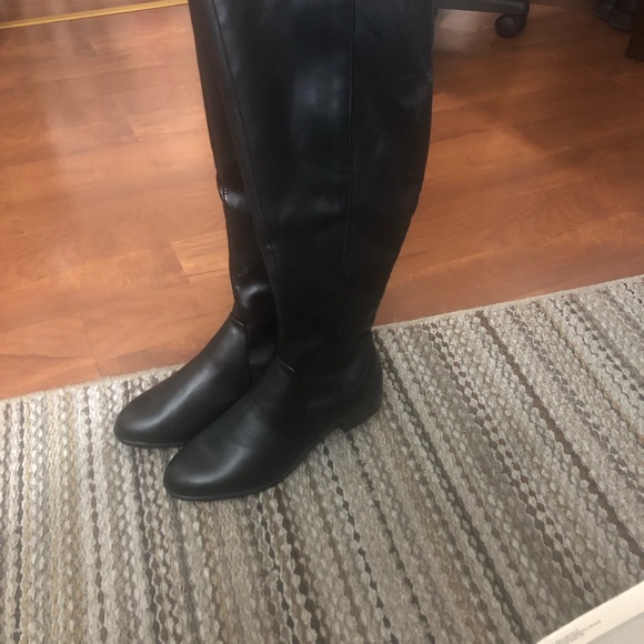 Boots A NEW DAY - Picture 2 of 4